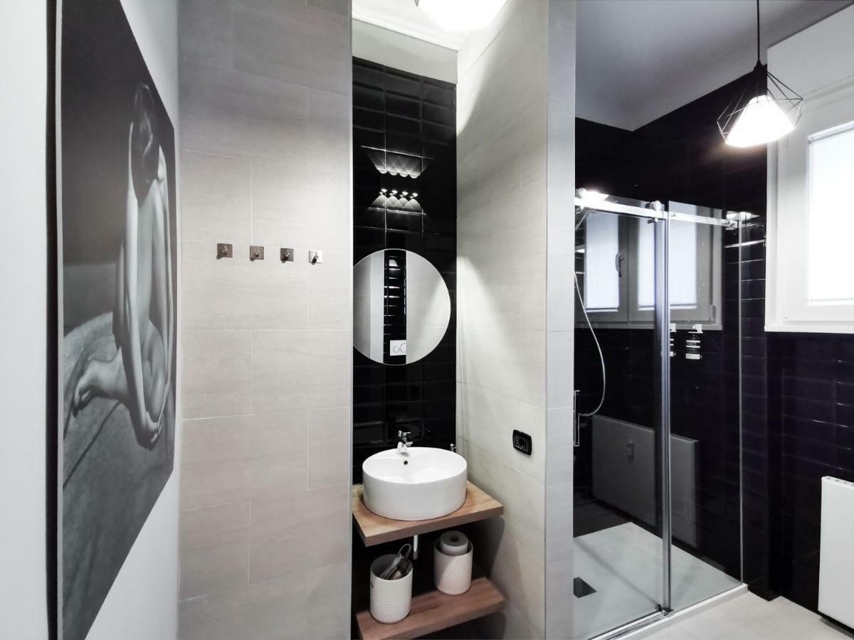 Chiclife Florentin - Downtown Apartment Bergamo Exteriör bild